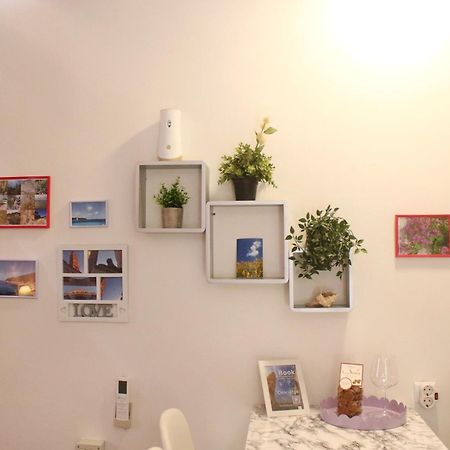 Klarisa City Center Apartment With Terrace สปลิท ภายนอก รูปภาพ